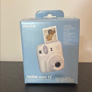FujiFilm Instax mini 12